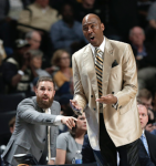 Danny Manning yells at official