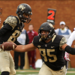 Cam Serigne catches a pass