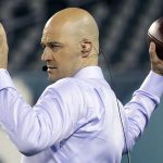 Matt Hasselbeck throwing football