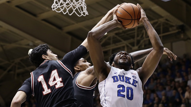 Marques Bolden shoots