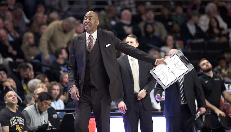 Danny Manning coaches